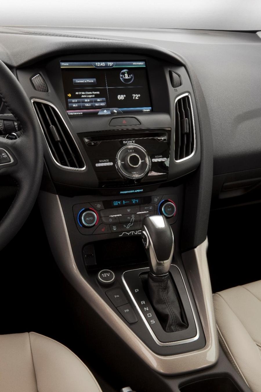  Ford Focus Sedan 2014 года  (фото 17 из 36)